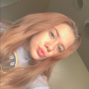 Meet your Posher, Alyssa